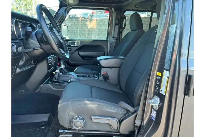 $29175 : Jeep Wrangler Unlimited 2022 image 5