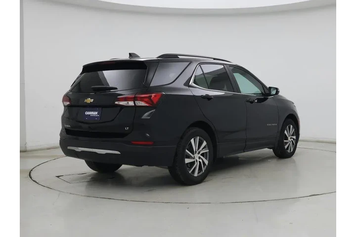 $27998 : Chevrolet Equinox 2023 LT 4d image 8