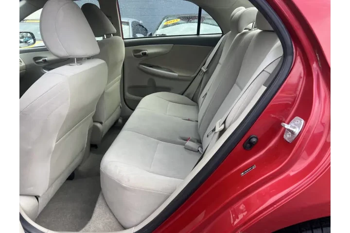 $7900 : 2010 Corolla LE image 8