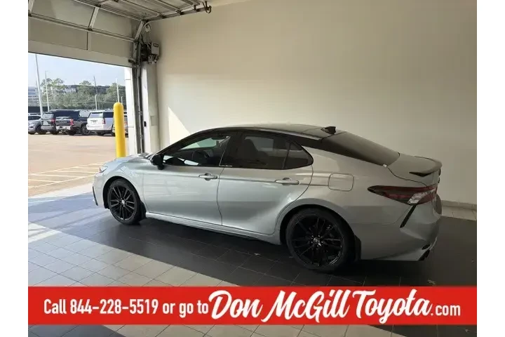 $33596 : Toyota Camry 2024 XSE V6 4dr image 6