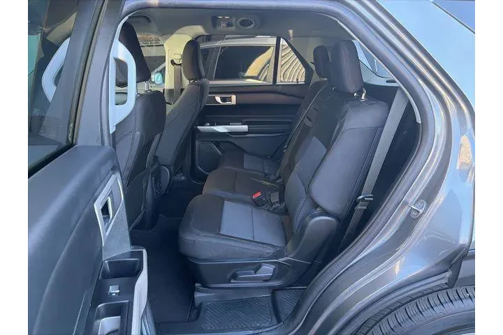 $31700 : Ford Explorer 2023 XLT 4dr S image 8