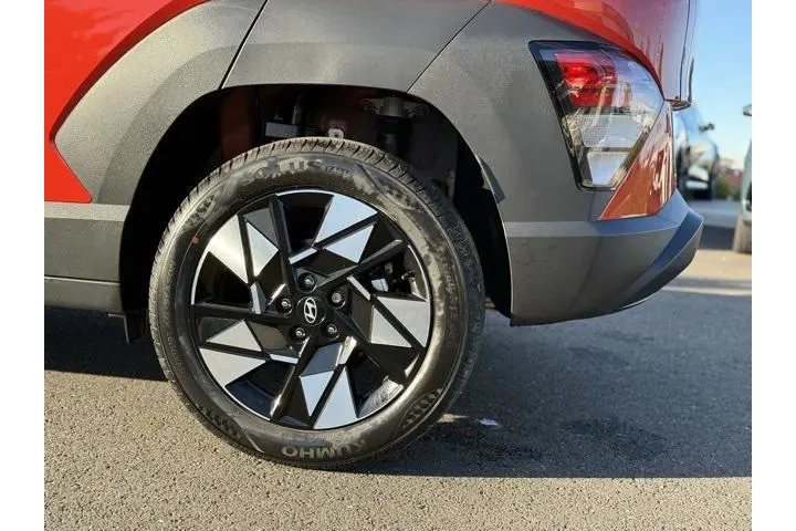 $27270 : Hyundai KONA 2025 AWD SEL Co image 8