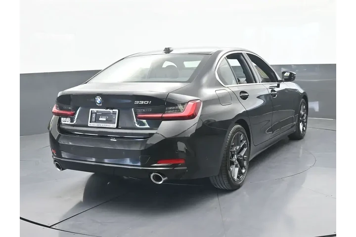 $32229 : BMW 3 Series 2025 330i 4dr S image 5