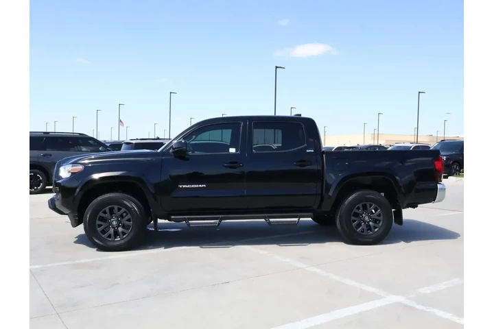 $34988 : Toyota Tacoma 2023 4x2 TRD O image 2