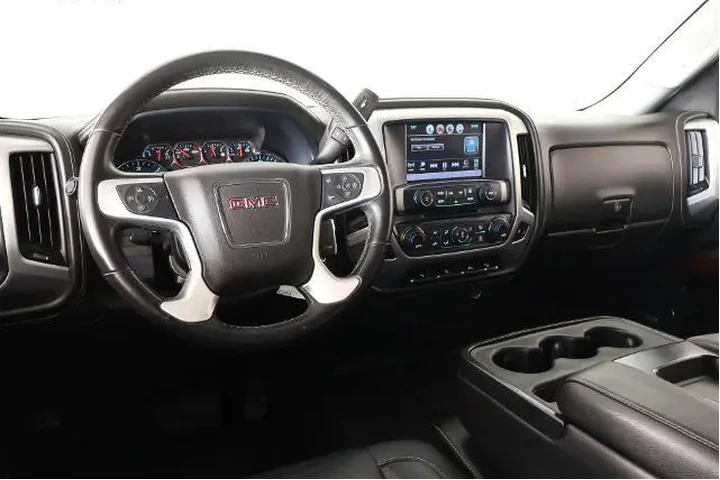 $30431 : GMC Sierra 1500 2018 4x4 SLT image 2