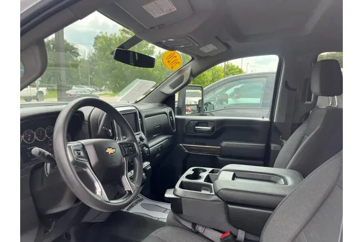 $31950 : 2020 Silverado 2500HD LT image 9