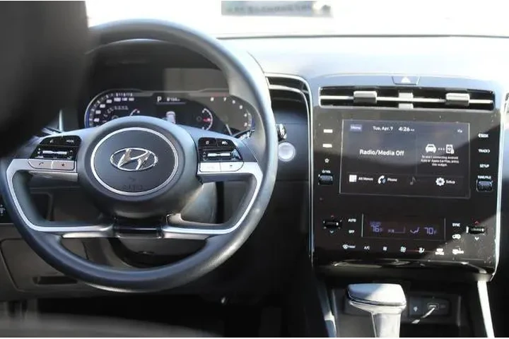 $28998 : Hyundai TUCSON 2024 AWD SEL image 9