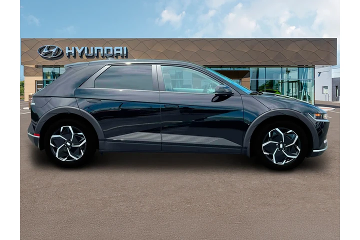 $27991 : Hyundai IONIQ 5 2024 SEL 4dr image 9