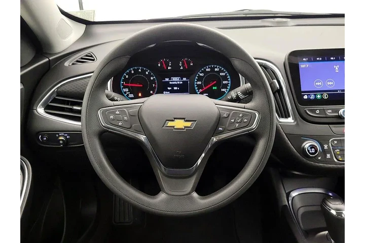 $19998 : Chevrolet Malibu 2019 LT 4dr image 10