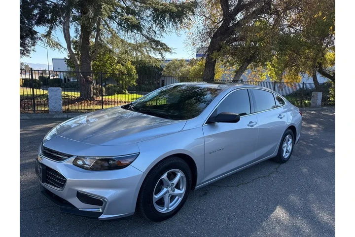 $9999 : Chevrolet Malibu 2018 LS 4dr image 1