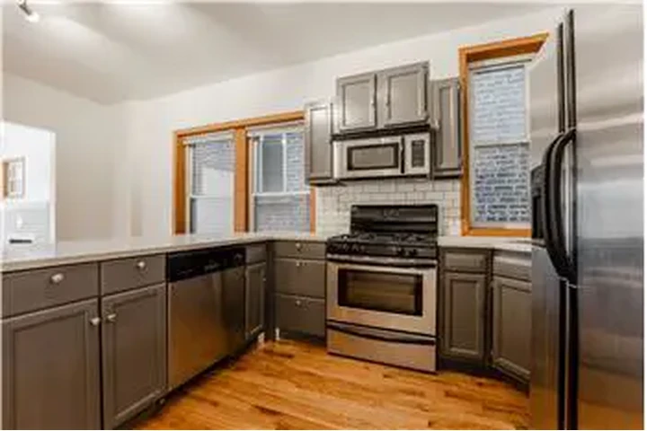 $2650 : Rental property with 2 bedro image 4