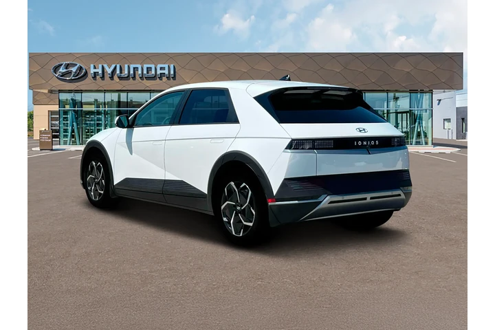 $22988 : Hyundai IONIQ 5 2024 SE 4dr image 5