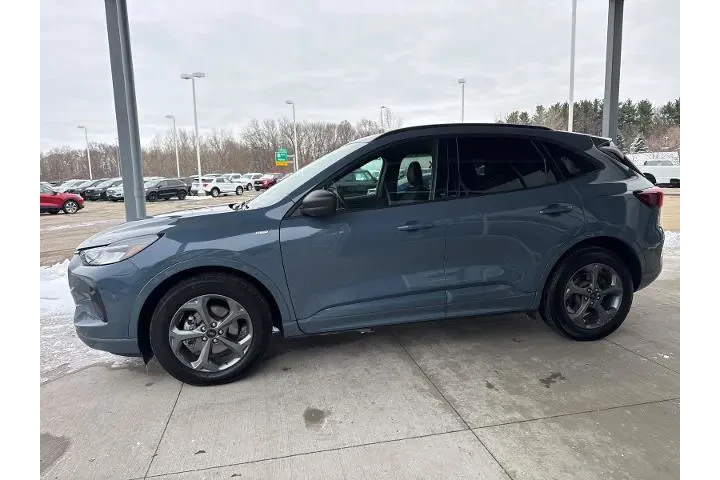 $25900 : Ford Escape 2023 AWD ST-Line image 4