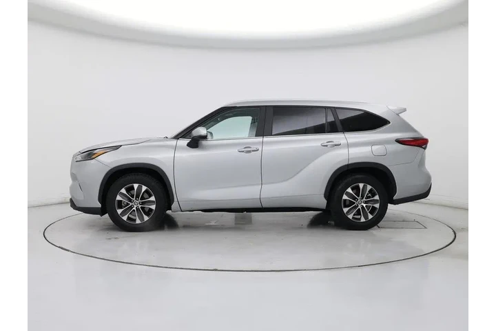 $34998 : Toyota Highlander 2023 XLE 4 image 3