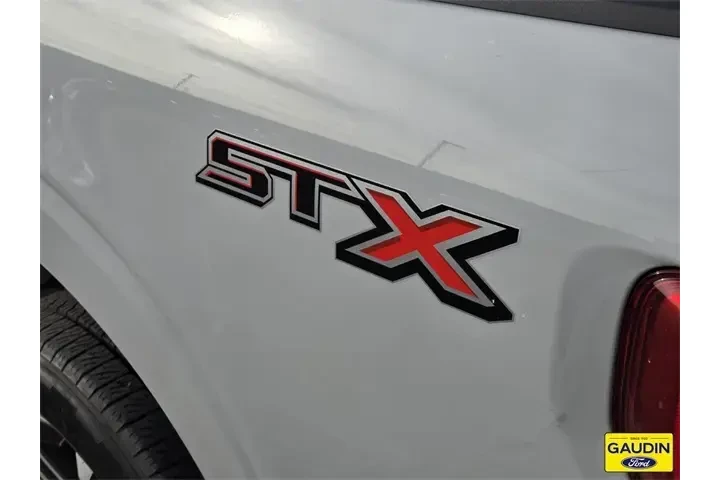 $31753 : Ford F-150 2023 4x2 XL 4dr S image 5