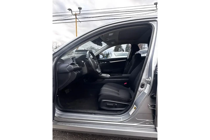 $13337 : Honda Civic 2019 EX 4dr Seda image 9