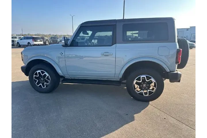 $35591 : Ford Bronco 2022 4x4 Outer B image 2