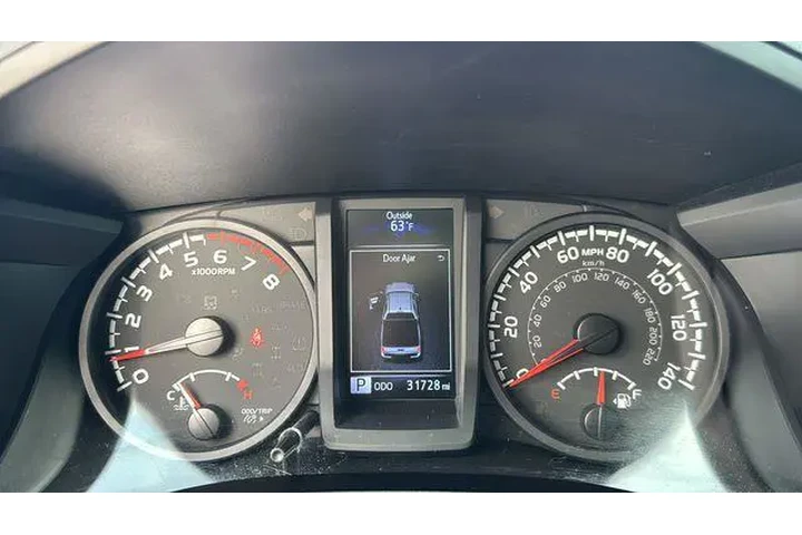 $29358 : Toyota Tacoma 2022 4x2 SR 4d image 8