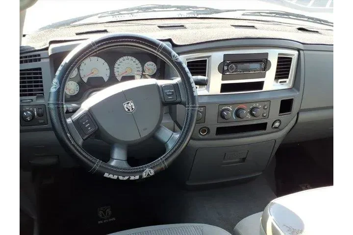 $8465 : Dodge Ram 1500 2007 ST 4dr Q image 4