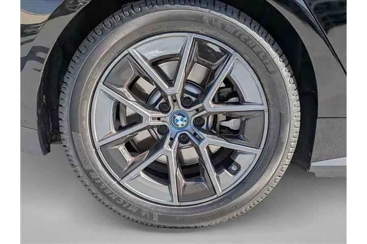 $25999 : BMW i4 2023 eDrive35 Gran Co image 9