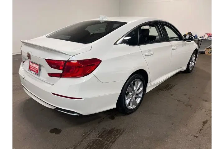 $22962 : Honda Accord 2020 LX 4dr Sed image 3
