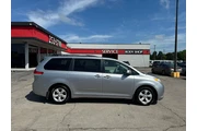 2011 Sienna LE en Lexington