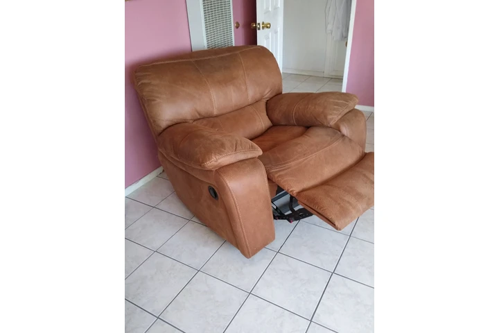 $220 : Reclinable de PIEL$ Negociable image 2