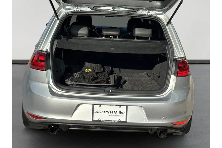 Volkswagen Golf GTI 2017 SE image 7