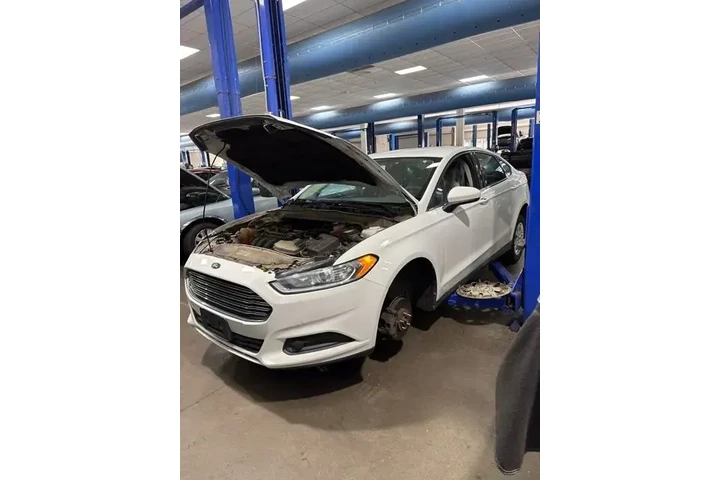 Ford Fusion 2014 S 4dr Sedan image 2