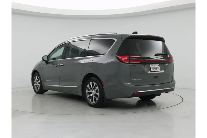 $38998 : Chrysler Pacifica Plug-In Hy image 2