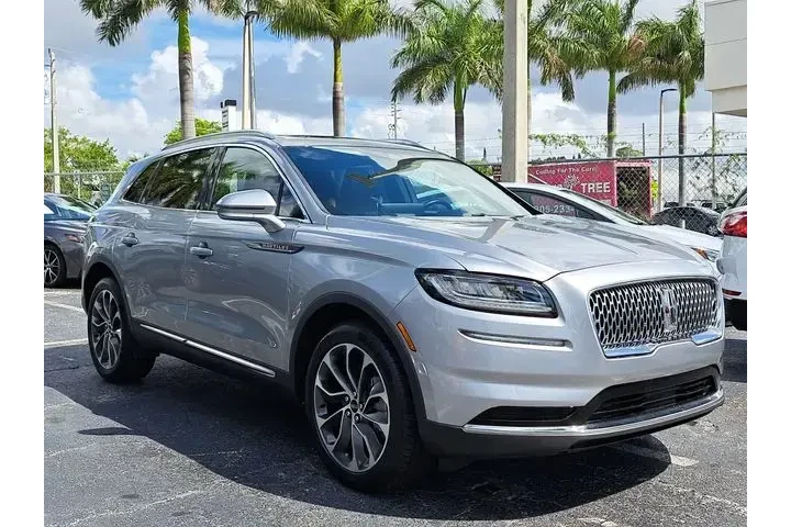 $30990 : Lincoln Nautilus 2022 Reserv image 2