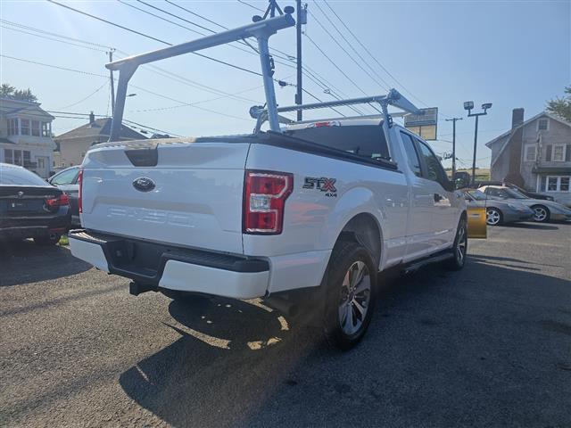 $29998 : 2019 F-150 image 7