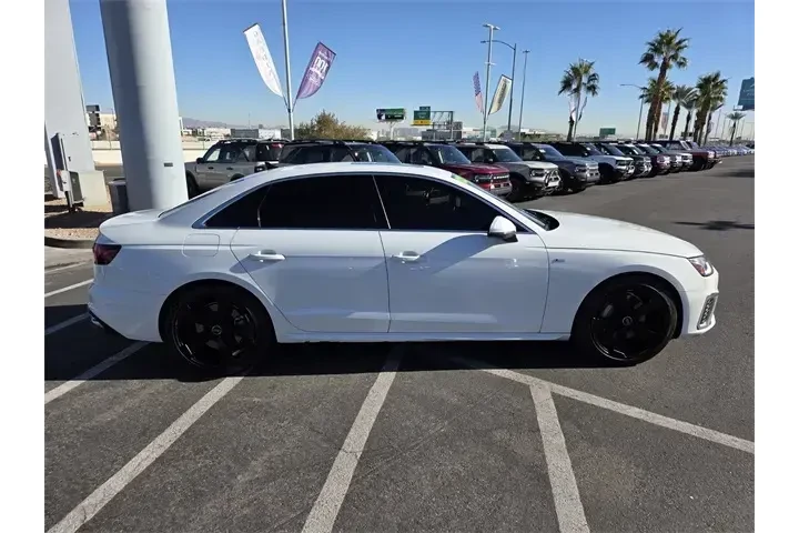 $21900 : Audi A4 2022 AWD quattro S l image 10