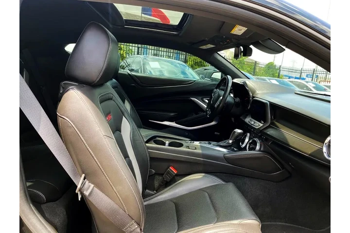 2019 Camaro 2SS Coupe image 10