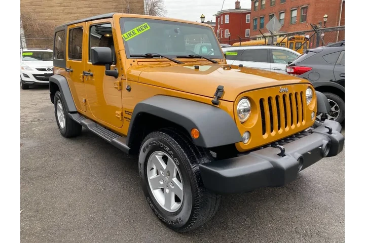 2014 Wrangler Unlimited Sport image 2