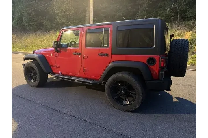 $17990 : Jeep Wrangler Unlimited 2015 image 5