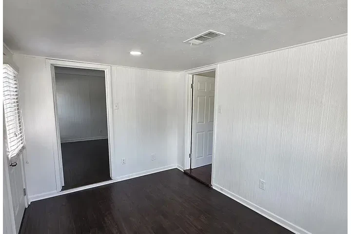 $1850 : HOUSE FOR RENT IN DALLAS TX image 4