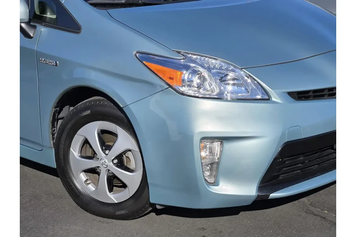 $13488 : Toyota Prius 2015 One 4dr Ha image 9