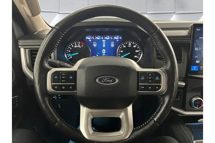$39411 : Ford Expedition MAX 2024 4x4 image 9
