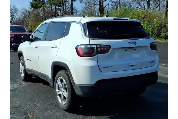 $20601 : Jeep Compass 2024 4x4 Altitu image 3