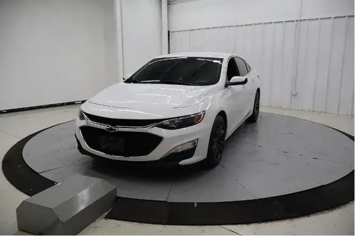 $19595 : Chevrolet Malibu 2023 RS 4dr image 9