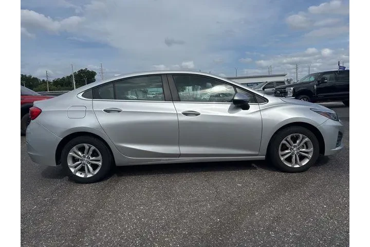 $10998 : Chevrolet Cruze 2019 LT 4dr image 4