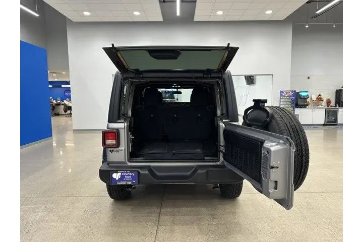 $28990 : Jeep Wrangler Unlimited 2020 image 9