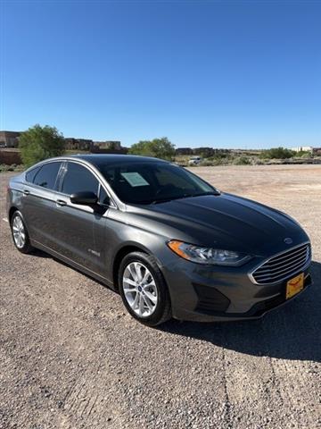 2019 Fusion Hybrid SE image 8