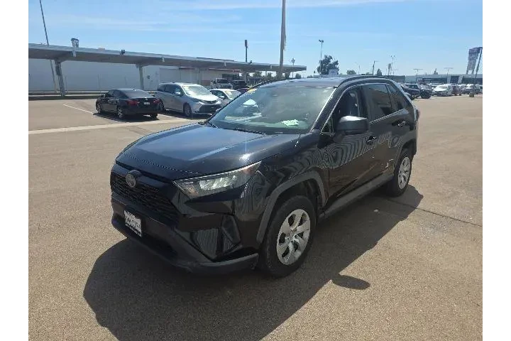 $20900 : Toyota RAV4 2019 LE 4dr SUV image 3