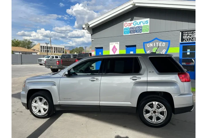 2017 GMC Terrain SLE1 FWD image 8