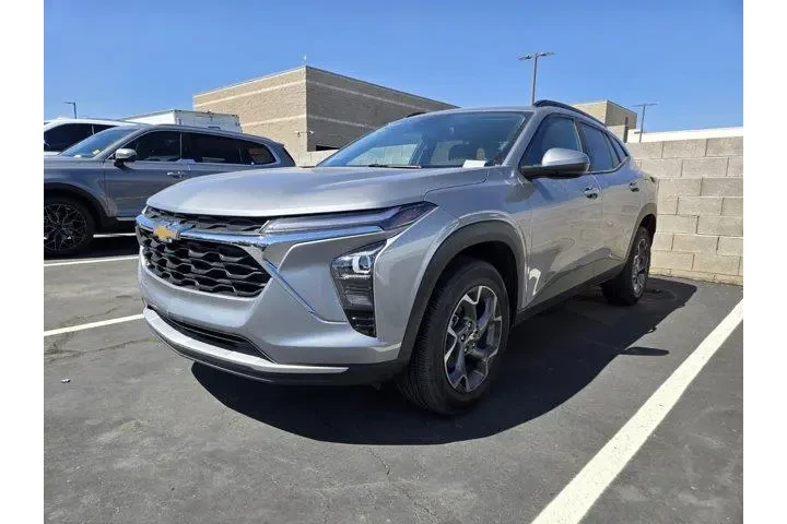 $22000 : Chevrolet Trax 2025 LT 4dr C image 2