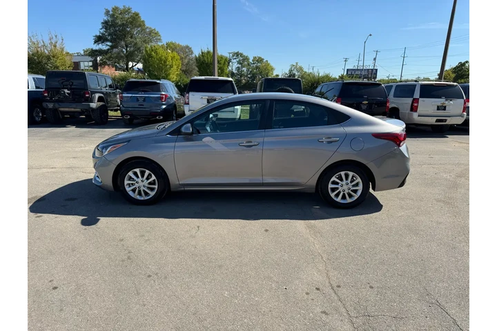 $15980 : 2022 Accent SEL Sedan IVT image 5
