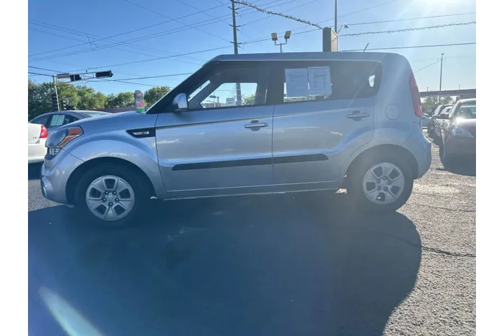 2012 Soul image 7