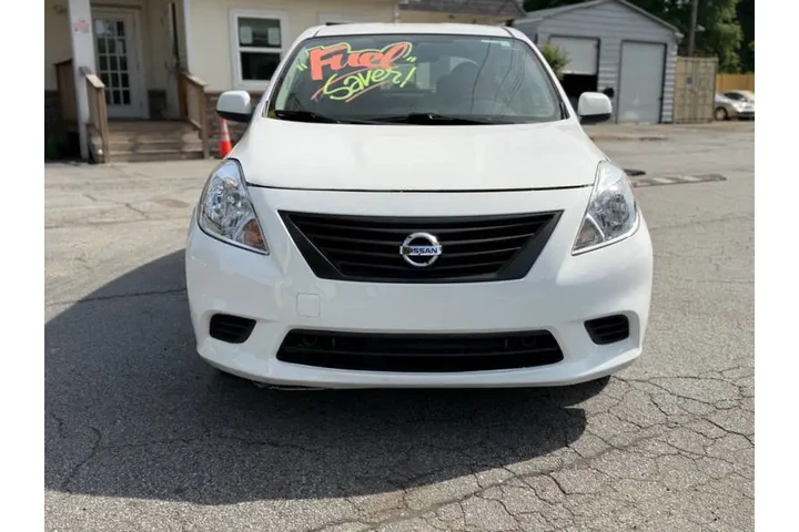 $8900 : 2014 Versa 1.6 S image 10